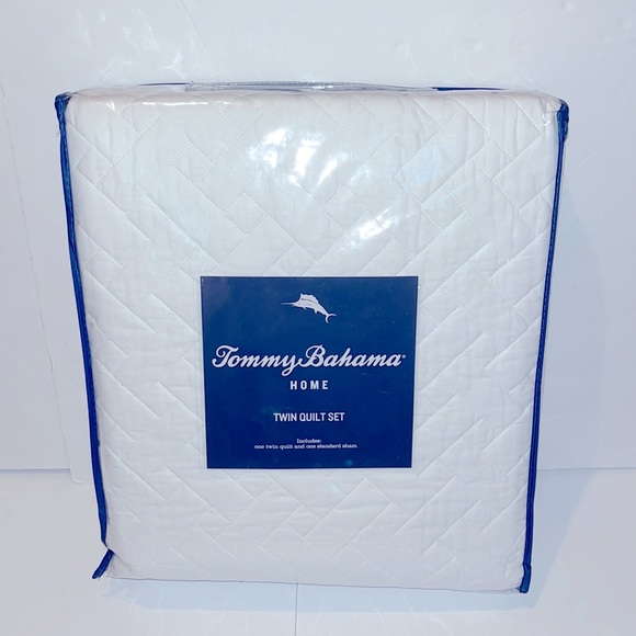 Tommy Bahama Solid Chevron Cotton Reversible White Quilt Set - Picture 2 of 4